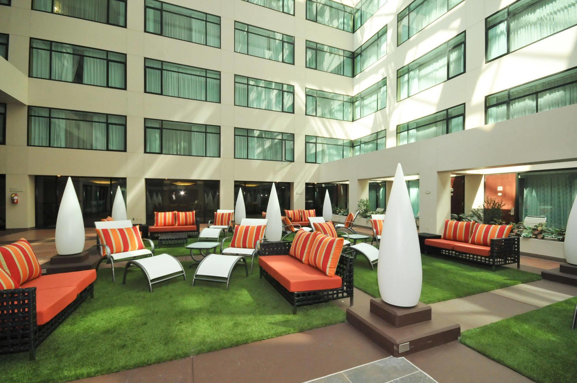 Rochester Marriott Mayo Clinic Area Exterior photo